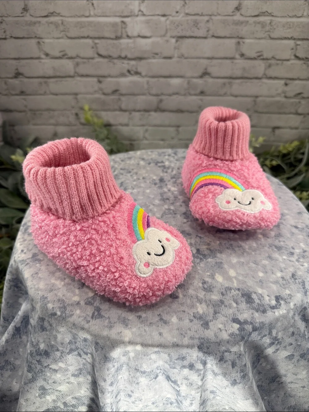 WONDER NATION Pink Fuzzy “Happy Cloud” Sock Collar Bootie Slippers Baby Girls 5M